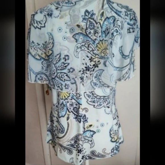 2 Pc Soft & Summery Top Bundle - sz Medium - Picture 3 of 8